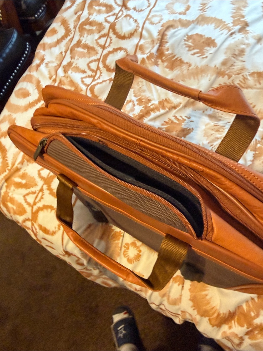 London Fog Tan Leather-Look Rolling Briefcase - Picture 8 of 9